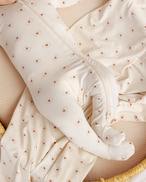 Bamboo Zip Footie (Valentine)